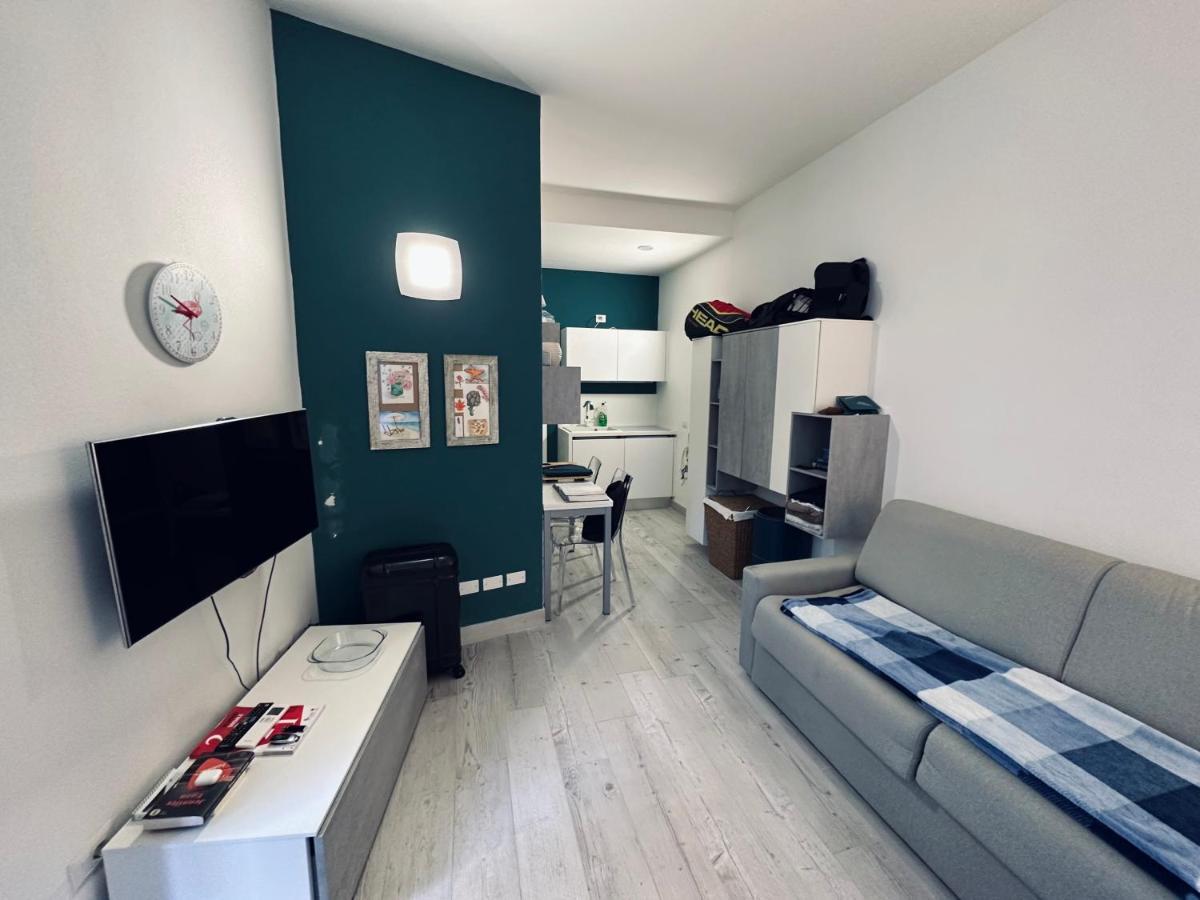 Monolocale In Pieno Centro Milan Exterior photo